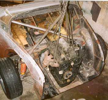 Engine hung in position
