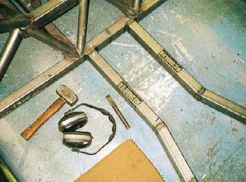 Cutting chassis for captive mounts