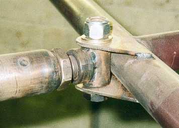 Removeable chassi member