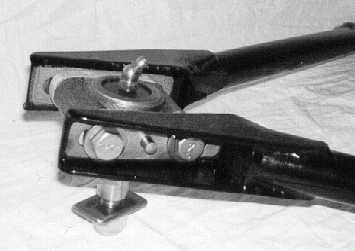 Close up of the front top wishbone.