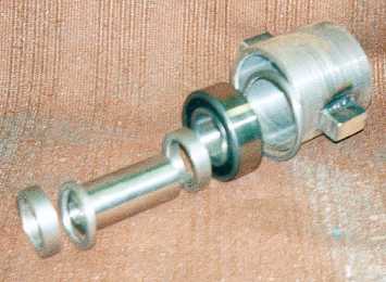 Pivot bearings and housing.