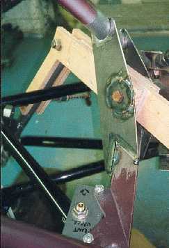 Rear rocker pivot