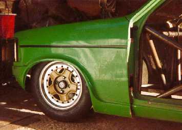 Front wheel in arch